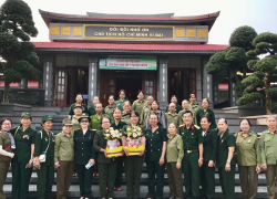 Nữ CCB tiêu biểu huyện Duy Xuyên tham quan Bảo tàng Hồ Chí Minh, Chi nhánh QK5