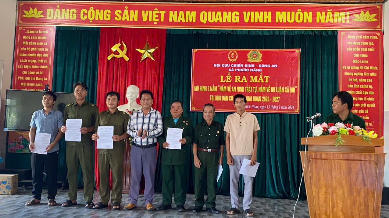 Lễ ra mắt mô hình “Hai nắm”